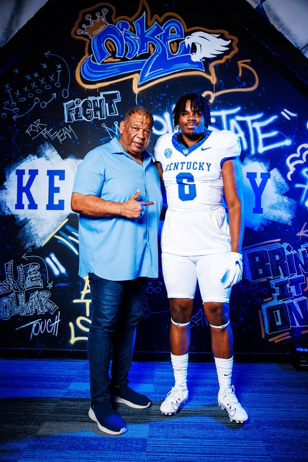 Vaughts' Views (@vaughtsviews) on Twitter photo Little update on <a href="/JaveonCampbell/">Javeon Campbell</a> . In last week over Henry County, the <a href="/UKFootball/">Kentucky Football</a> commit had 6 tackles, 4 assist, 2 sacks, 3 TFL, 1 forced fumble, 1 fumble recovery, 1 PBU. <a href="/Bigstew9/">Anwar Stewart</a> and <a href="/CoachWhiteFB/">Brad White</a> were both at game to watch 6-5, 283-pound Campbell Little update on <a href="/JaveonCampbell/">Javeon Campbell</a> . In last week over Henry County, the <a href="/UKFootball/">Kentucky Football</a> commit had 6 tackles, 4 assist, 2 sacks, 3 TFL, 1 forced fumble, 1 fumble recovery, 1 PBU. <a href="/Bigstew9/">Anwar Stewart</a> and <a href="/CoachWhiteFB/">Brad White</a> were both at game to watch 6-5, 283-pound Campbell