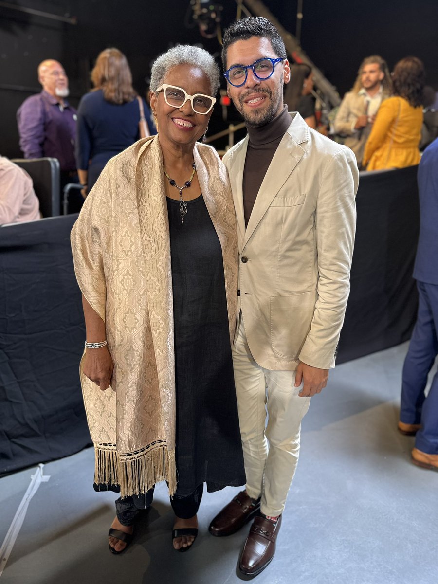 Hoy estuvimos apoyando a nuestra próxima Comisionada Residente, <a href="/RiveraLassen/">Ana Irma Rivera Lassén</a> , en el tercer y último debate de este ciclo electoral. 

¡Orgullosísimo de nuestra representación en este debate y lo que ofrece al país! A 19 días de las elecciones generales, el cambio se siente. El