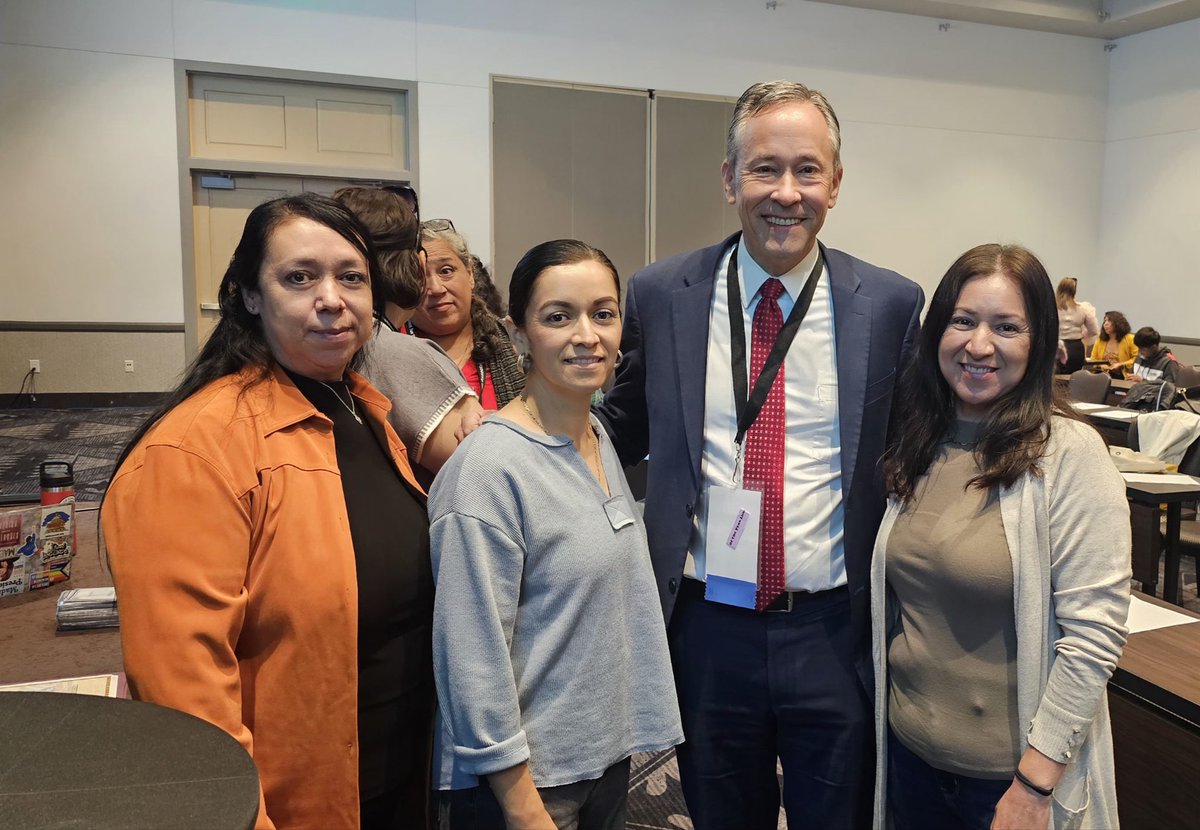MarlenGlz53's tweet image. Our parents had a great time and learned so much at Parent Institute #tabe2024. Everyone was excited to meet @david_kauffman. #bilingualeducation #migranted