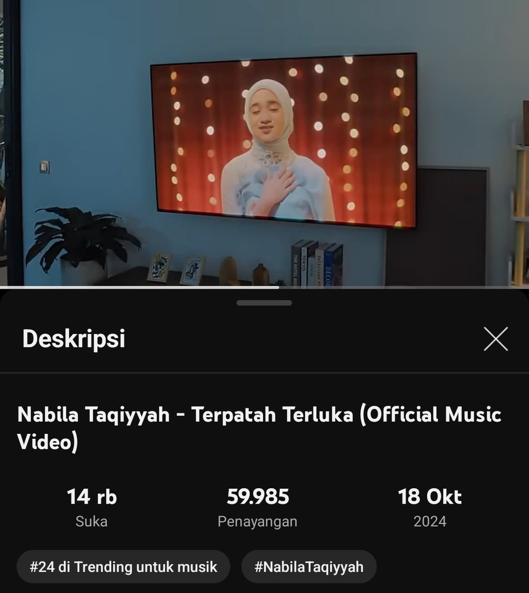 panalteam's tweet photo. [TERKA UPDATE]

Yayy ! MV TERPATAH TERLUKA udah naik ke posisi 24 Trending Music, semangat terus teams ! Kawal sampai pucuk ✨️🚀🔥

#TerpatahTerluka
#4thSingleNabila
#NabilaTaqiyyah https://t.co/nh3urB8xYu