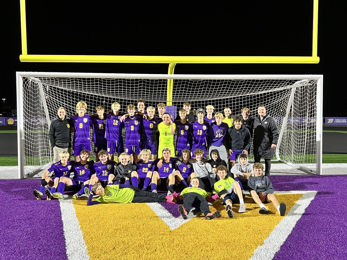 Bears beat OG 1-0 to become sectional champions! 

Jack Kennedy ⚽️ Carter Altaffer 🅰️ 30:57 1st Half. 

Dom Malanga recorded 8 Saves. 

Bryan Shots: 8 (3 SOG)
OG Shots: 9 (7 SOG) 

The Bears play Delta at Defiance 10/21 5PM.