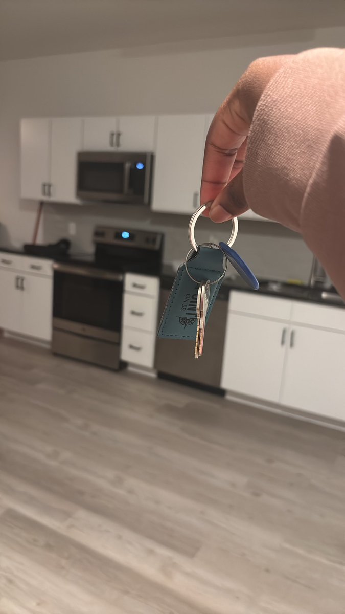 authentic17_'s tweet photo. 20 rlly doin it 😝 #GETTOSTEPPIN🤣 https://t.co/CaFHdFrEg4