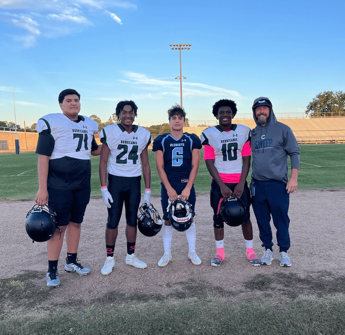 CoachBarnes6's tweet photo. #BainesBrotherhood https://t.co/HzVo8RHtFU