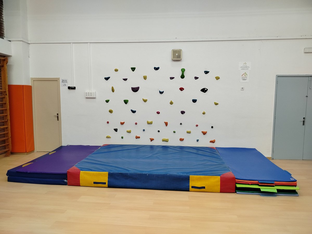 Petit Miku tweet media