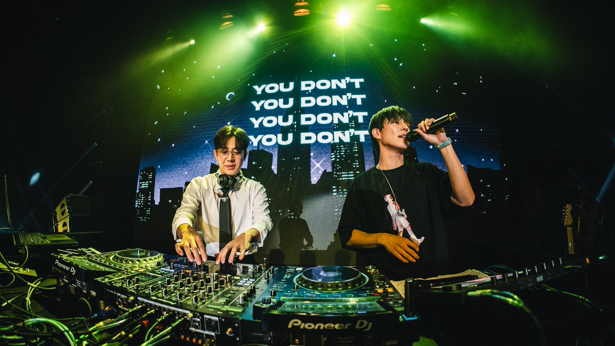 [B4 WE DIE Tour]

Thank you Bangkok 🐺🇹🇭🍀

#WOOSUNG #B4WEDIETour