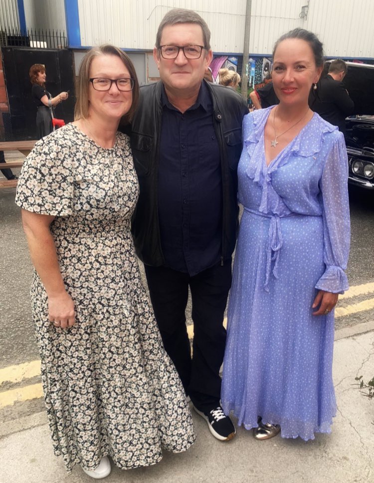 NickiDonohoe's tweet image. Well done @PaulHeatonSolo ! Well deserved. If you haven’t listened yet get it here paulheaton.lnk.to/TheMightySever… ,, you’ll have it on all weekend !