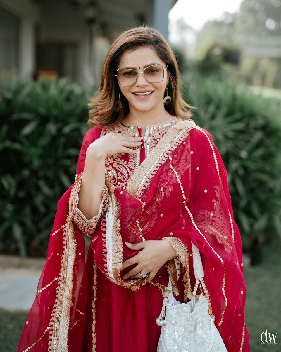 Amritha0005's tweet image. 𝐑𝐮𝐛𝐢𝐧𝐚 𝐃𝐢𝐥𝐚𝐢𝐤 🥰❤️

#𝐑𝐮𝐛𝐢𝐧𝐚𝐃𝐢𝐥𝐚𝐢𝐤