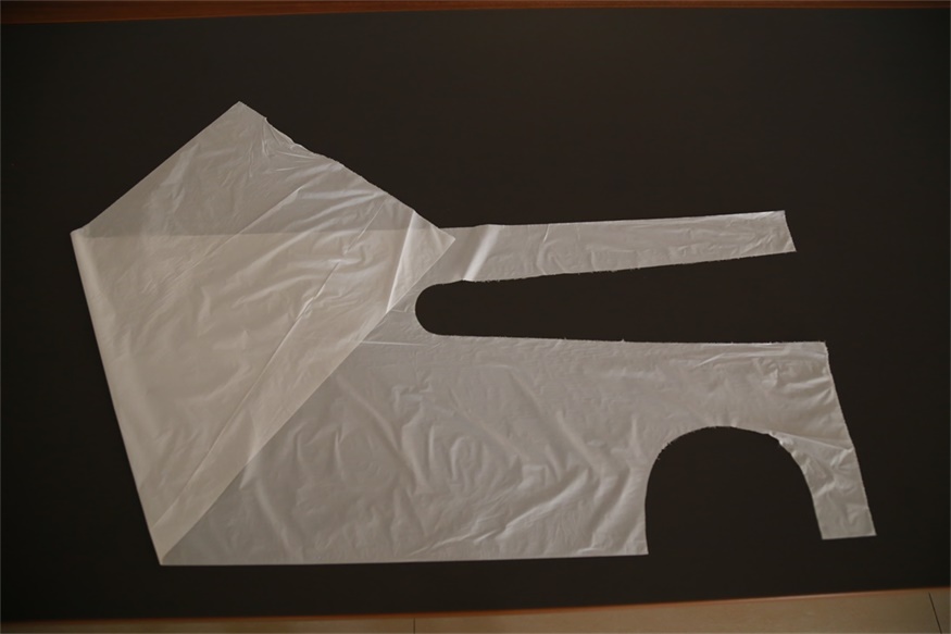 Vicky198902's tweet photo. Disposable Polythene Apron medical or hygiene https://t.co/714mWb9gr2