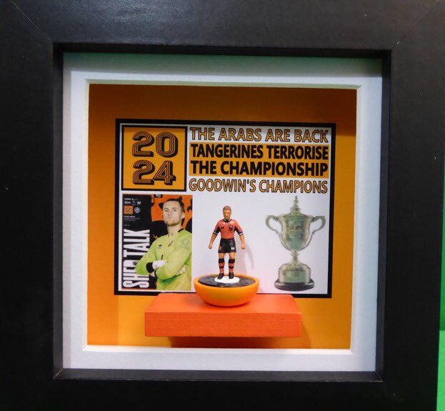 helcol123subbu1's tweet image. Dundee United subbuteo artwork mini frames great gifts for any Arabs fan.DM @helcol123subbu1 for any details. @WeAreDUTFC @DUSF2017 @arabtrust1909 @feddusc #dufc  @ArabArchiveDUFC @TheDailyArab83 @DundeeUtdNews @ArabyzeThis @ourdufc #dundeeunited #tangerines