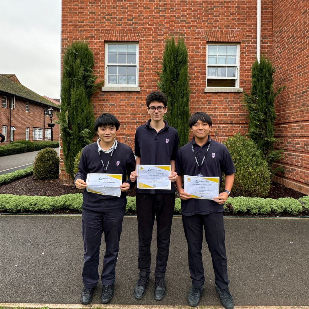 tasisengland's tweet image. Congratulations to the 55 students who participated in @ukmathstrust’s Senior Mathematical Challenge. Four #TASISEngland students achieved a Gold 🏅certificate and one will advance to the prestigious British Mathematical Olympiad!
#InternationalSchool #UKMT