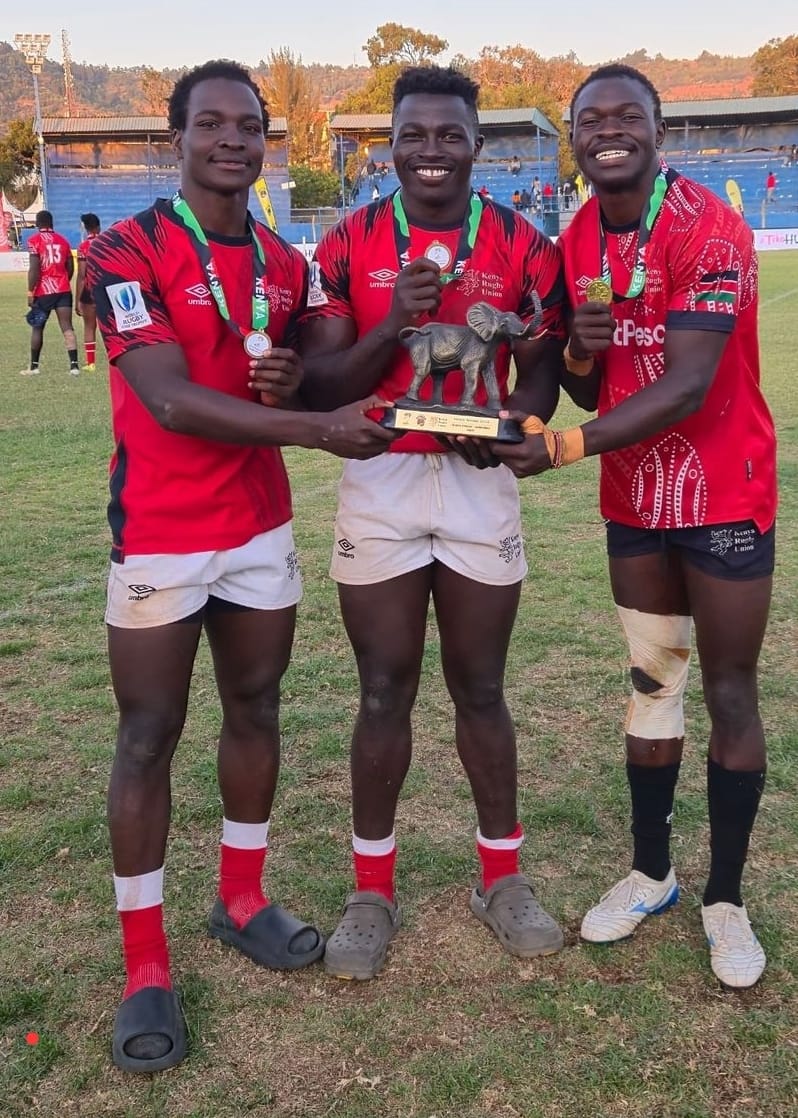 DUFalconsRugby's tweet photo. Falcons Soaring High at #Safari7s
@Odongo11patrick was crowned Champion with Shujaa with Morans @RabuogiOwino &amp; @Arnold382199464 finishing 3rd. @a_mukwachi_c finished 8th with Kenya Varsity Select.

Faith . Strength . Heart . Courage

📸 @DorcasMurhabazi | Courtesy 
#TakeMatters https://t.co/vcjOe5BKPo