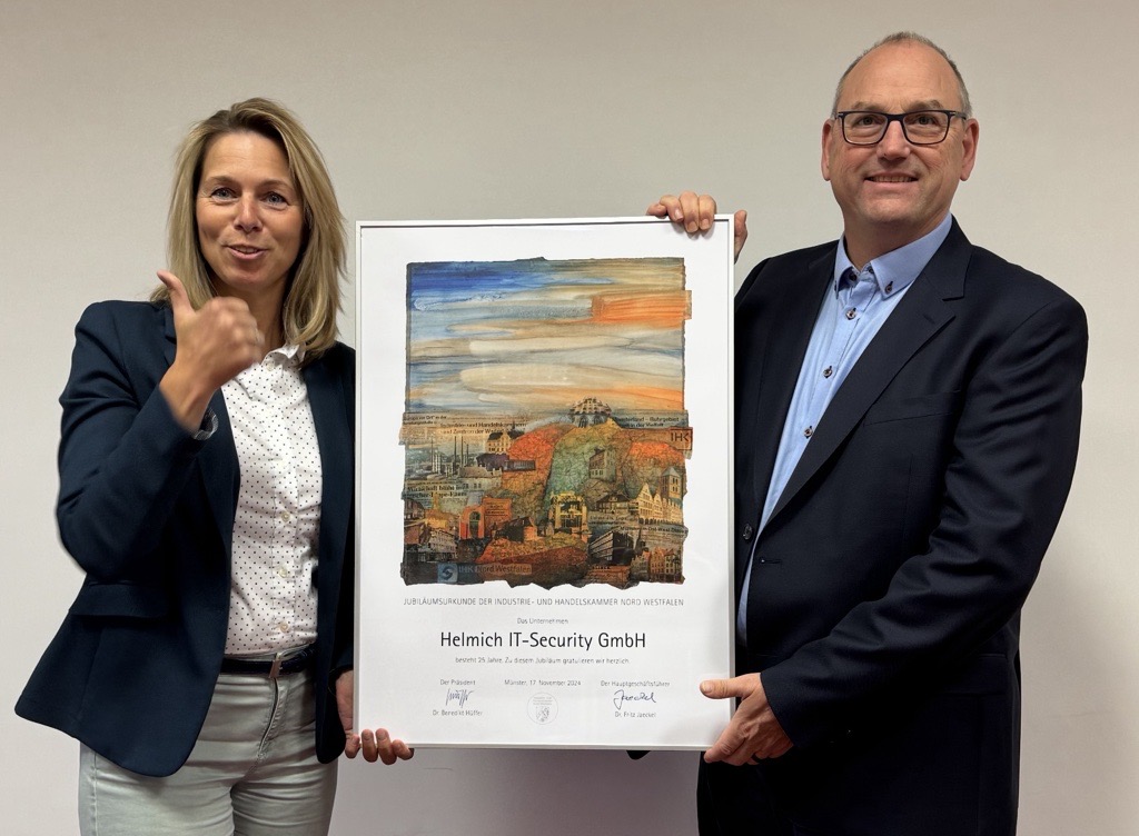 HelmichSecurity's tweet image. ✨ Die @IHK_NW ehrt unser 25-jähriges Firmenbestehen! 🎉

Ein großes Dankeschön an Katja Venghaus für die Überreichung der Jubiläumsurkunde. 

Wir freuen uns auf viele weitere erfolgreiche Jahre! 🙏🚀