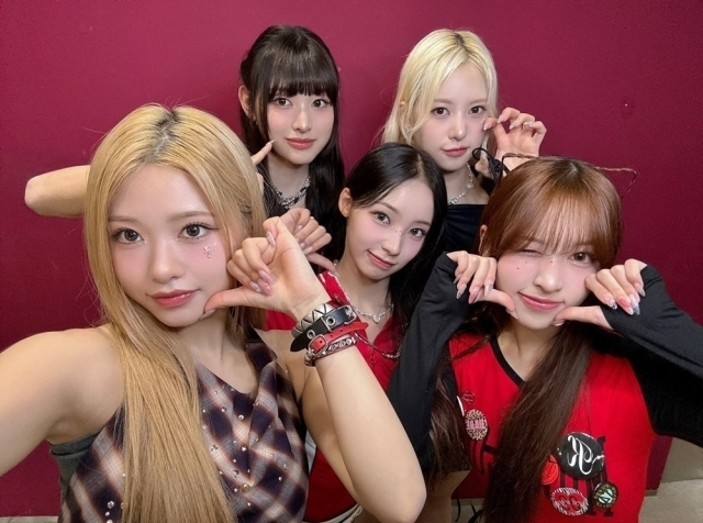 RESCENEofficial's tweet photo. [📰] 

리센느, '씬드롬' 음악방송 활동 마무리

🔗 https://t.co/J9J0gbA7qd

#RESCENE #리센느 #リセンヌ
#SCENEDROME 
#LOVEATTACK #Pinball https://t.co/LLIFycA6dz