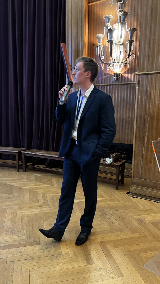 Yves Révillon tweet media