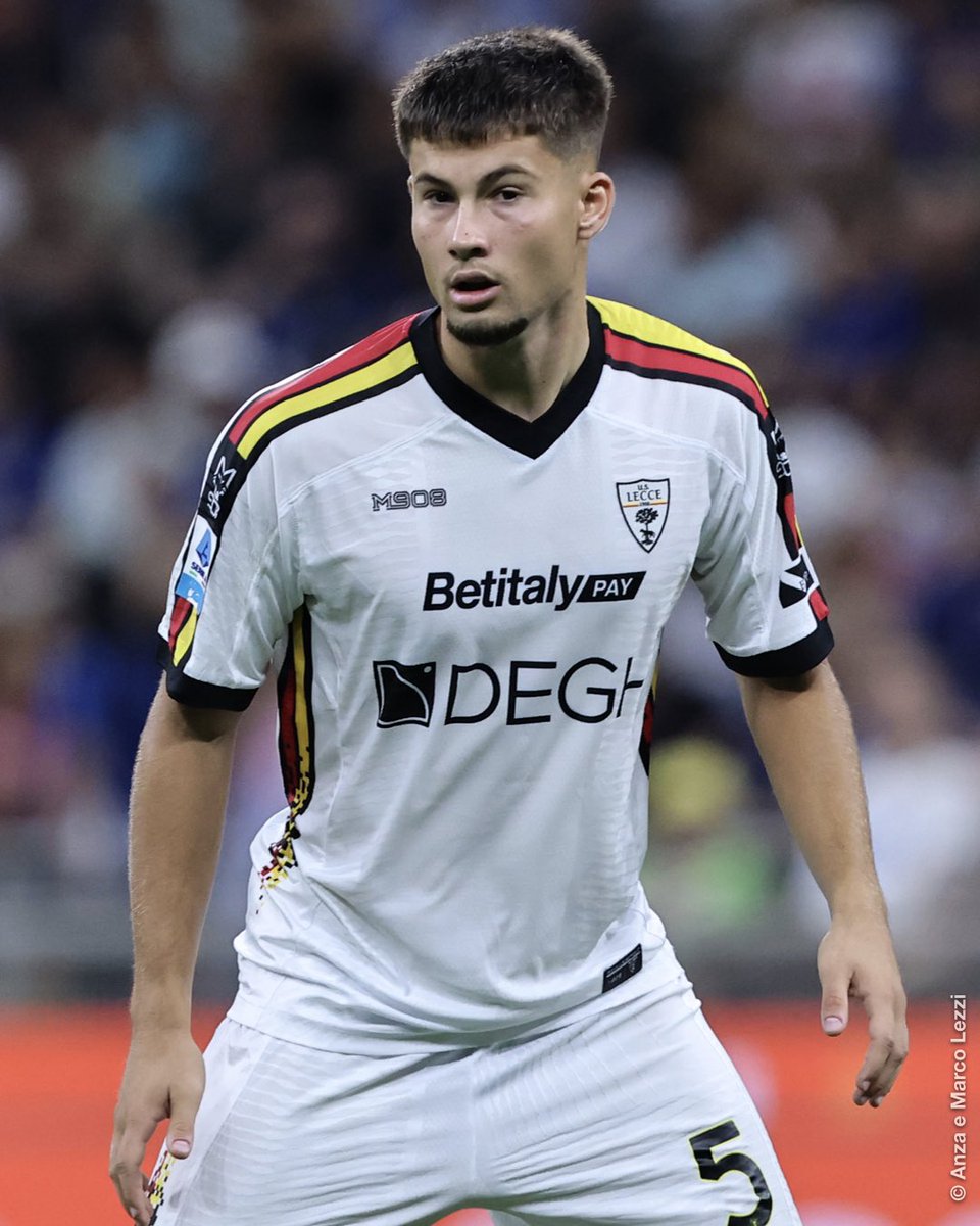 🟡🔴 𝘽𝙚𝙧𝙞𝙨𝙝𝙖 𝟮𝟬𝟮𝟴 ___✍🏻

L’U.S. Lecce comunica di aver prolungato il rapporto contrattuale con il calciatore Medon Berisha fino al 30 giugno 2028.