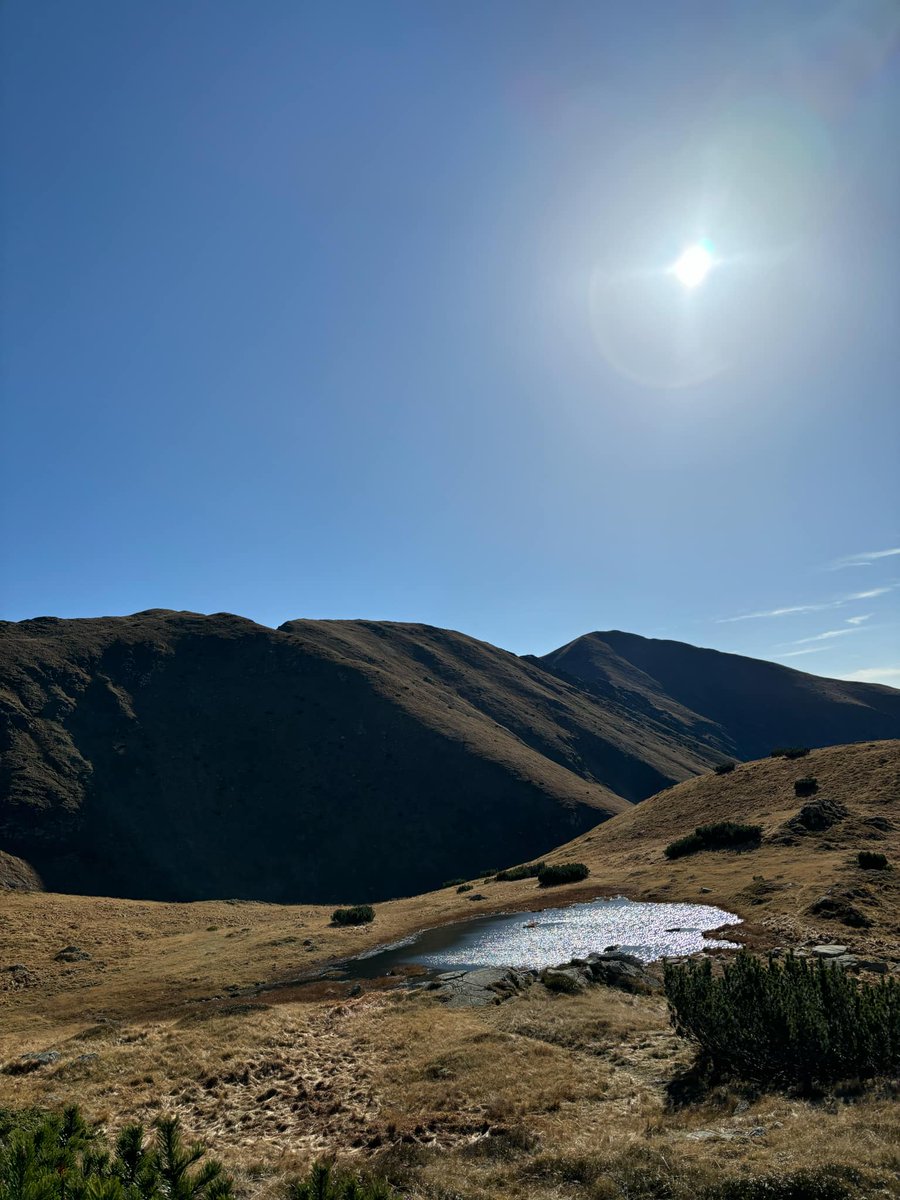 Our researchers are taking part in PTMin conference in Bobrovec (Slovakia). The conference started with field trip to the Western Tatra Mts. The sessions begin today. Main subject: "Orogenic processes in the Western Carpathians and related mountain belts"
📷 dr A. Kukuła