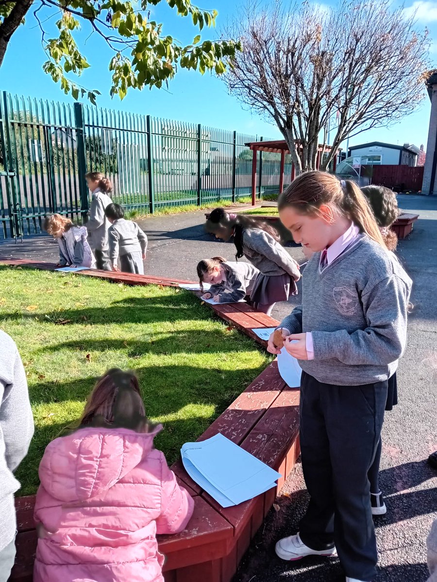 TogherGirls's tweet photo. More lovely memories for Mrs.Looney/Ms.Tuipèar's senior infants @TogherGirls doing @mathsweek #mathstrail with their 5th class buddies.#IUseMaths @deirdreforde @sendboyle @cork_cesc #community #support #friendship #counting https://t.co/vha7cIvzgk