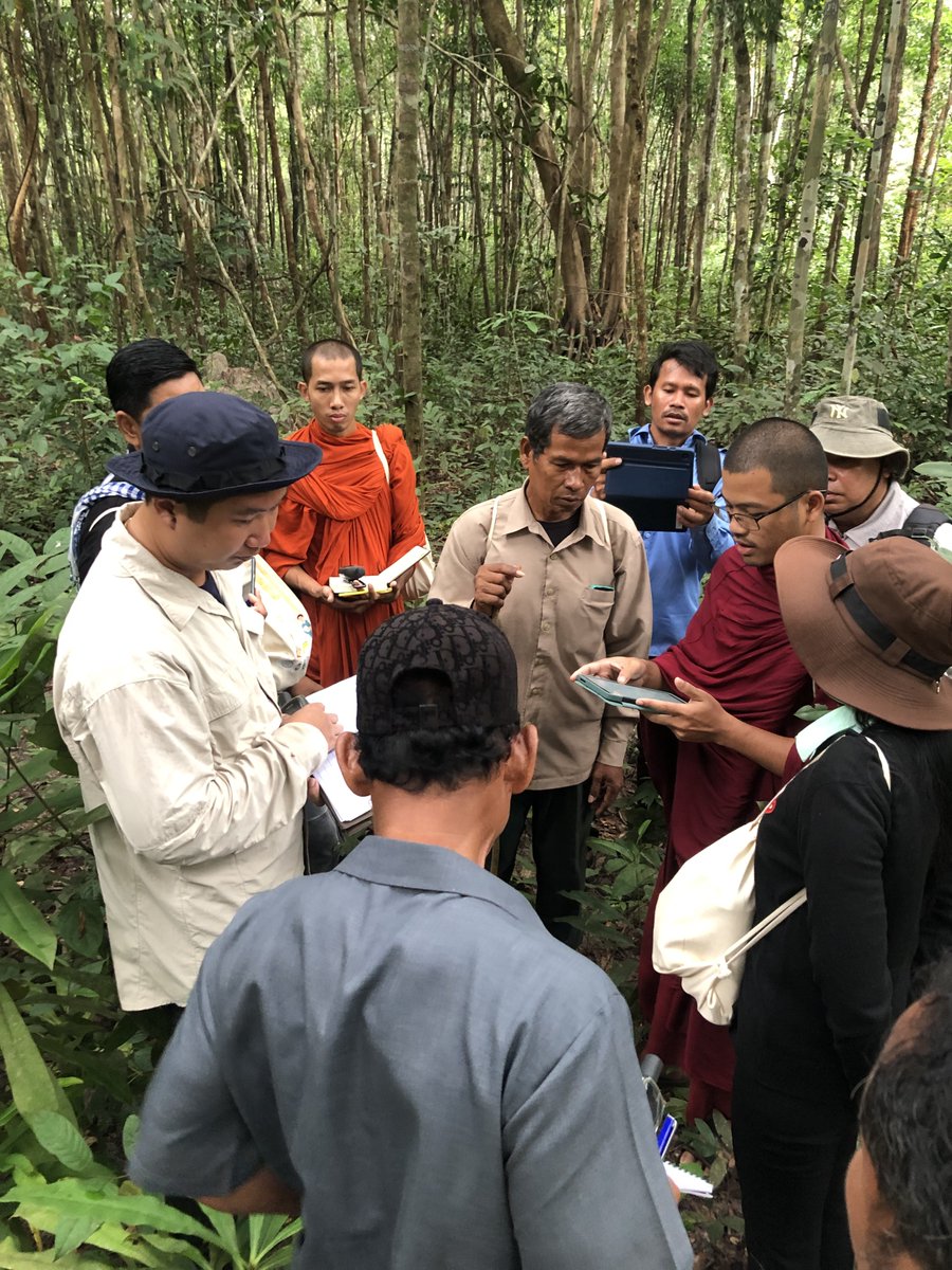OxfamKH's tweet photo. 80 members from 14 communities measure carbon stock! Funded by Irish govt, #OxfamKH and Environment Ministry’s '#CarbonCollect’ app helps measure carbons in #communityforests. This is the first project to capacitate local NGOs, CFs and CPAs in #Cambodia to measure #carboncapture. https://t.co/k0kpS8lF1T