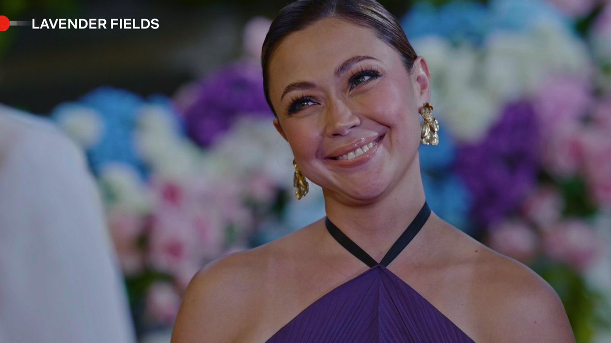 Netflix_PH's tweet photo. Living up to her name 🔮 It truly IS her color 😌  

#LavenderFields #JodiStaMaria #Netflix https://t.co/ik0tkjxbA9