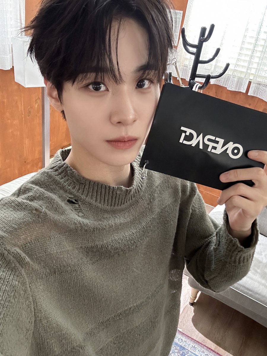 onepact_'s tweet photo. [💙_#원팩트]

오늘 밤 11시 !
돌아온 MC성민이와 함께하는
<[fallIn’] - COMEBACK SHOW>
앤하트들♡
많이 보러 와줄거지( ღ'ᴗ'ღ )

#ONEPACT #원팩트 https://t.co/CAlXEGB2Vm