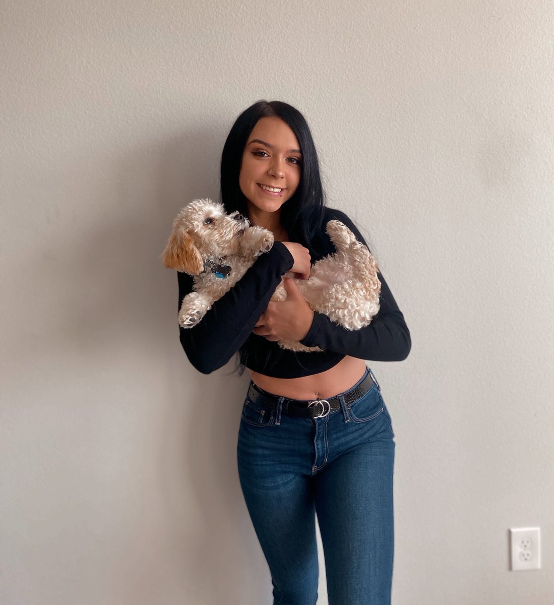GiuliasValkyria's tweet photo. Really hoping Cora is okay 🙏❤️ real shit I may joke about her and Roxanne due to the feud that’s currently going on but at the end of the day Cora is a human and losing a fur baby like that is horrible 😭❤️
Better not catch a single fan making jokes about this. ❤️ #RIPStitch https://t.co/W0ka8UNILC