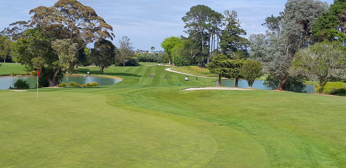 SuperSpence18's tweet photo. The golf course is finally starting to awake from its Winter slumber...
Much love and appreciation  to my team for all their hard work and dedication! https://t.co/EnQpX5tIhk