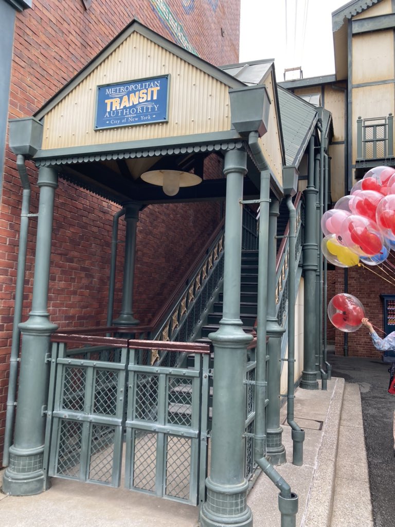 AmandaKwan's tweet photo. Flew all the way from NYC to Disney Tokyo only to find… the MTA (sort of) and a New York seaport. https://t.co/lIaGtSiPPt