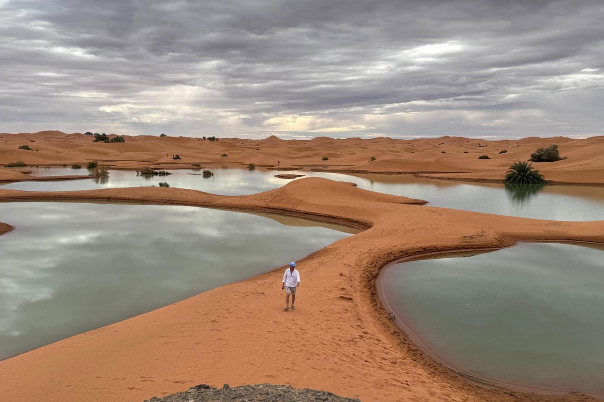 XEVATabasco's tweet photo. ¡Sorprendente! 😱 Imágenes de las raras inundaciones en el desierto del #Sahara que no ocurrían desde hace 50 años.

Fotos de EFE