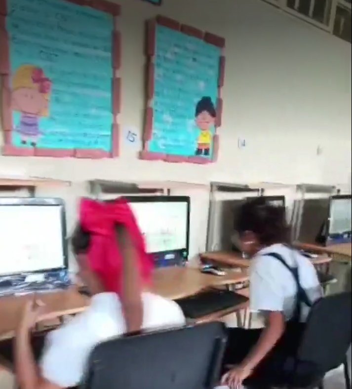 PATRONA ABRAZO REBELDE @PatronaRBD tweet media