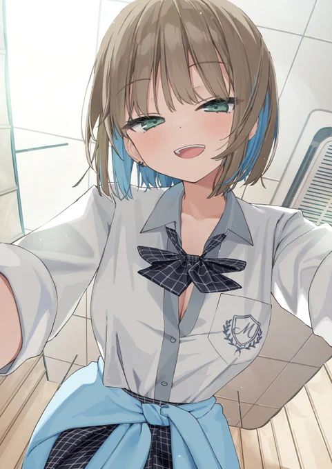「ほーら、静かにしないと気付かれちゃうよ...?」 