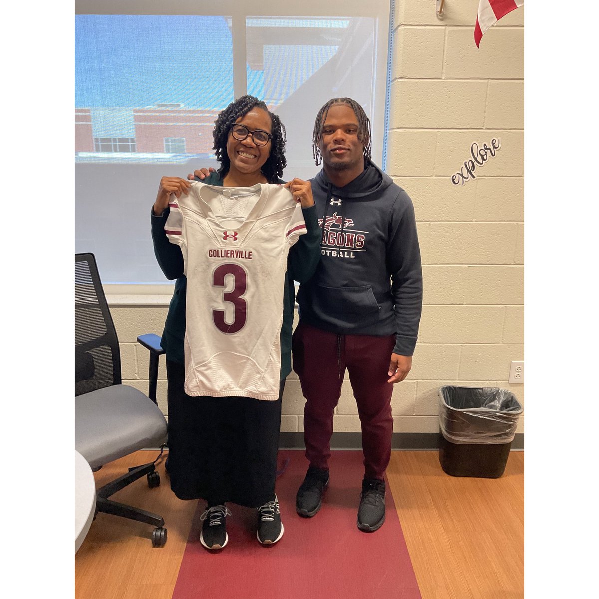 Jonathan Hampton tweet media