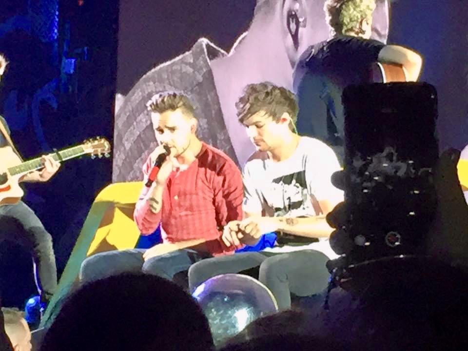 Boodie23's tweet photo. went though my one direction photos and remembering all the good times we had! https://t.co/WvpaKDVII5