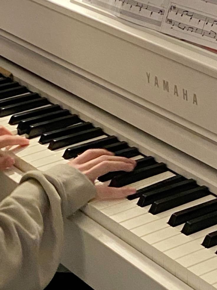 𝖬𝖺𝗑. tweet media