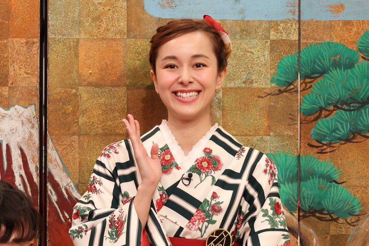 Michaela_Sato's tweet image. フジテレビ系バラエティ番組「ネタパレ」
準レギュラーになりました！！

新しいセットが華やかで気分もルンルン丸！！
番組がリニューアルして土曜日の夕方の放送になりました！
絶対みてねー！！ #ネタパレ
 fujitv.co.jp/netapare/