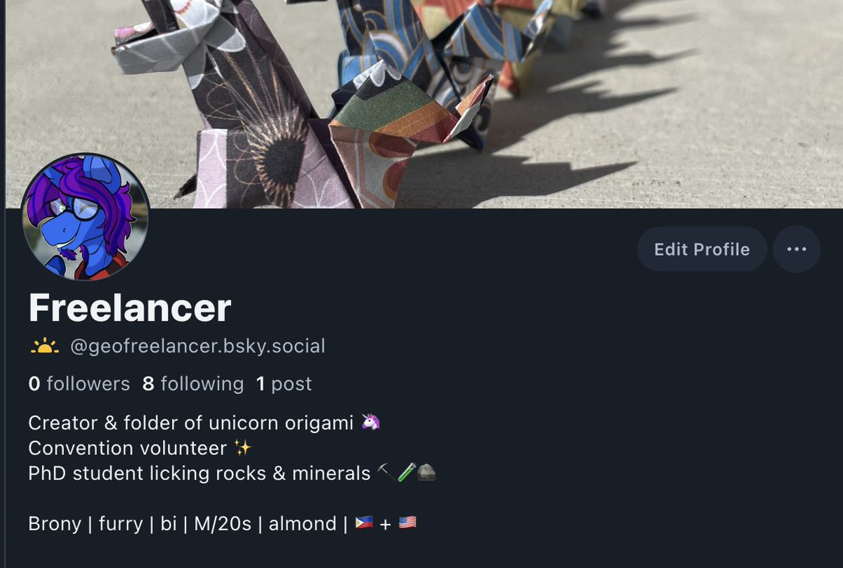 PonyFreelancer's tweet photo. Hopping on the bandwagon and starting from scratch

 *note "geofreelancer" instead of "ponyfreelancer" as the handle) https://t.co/UxKogFcebZ