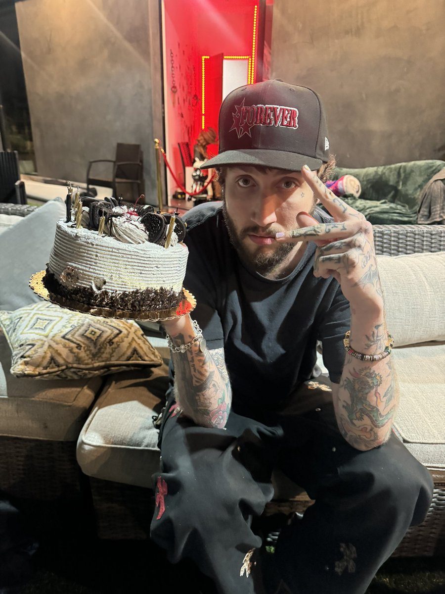 FaZe Clan tweet media