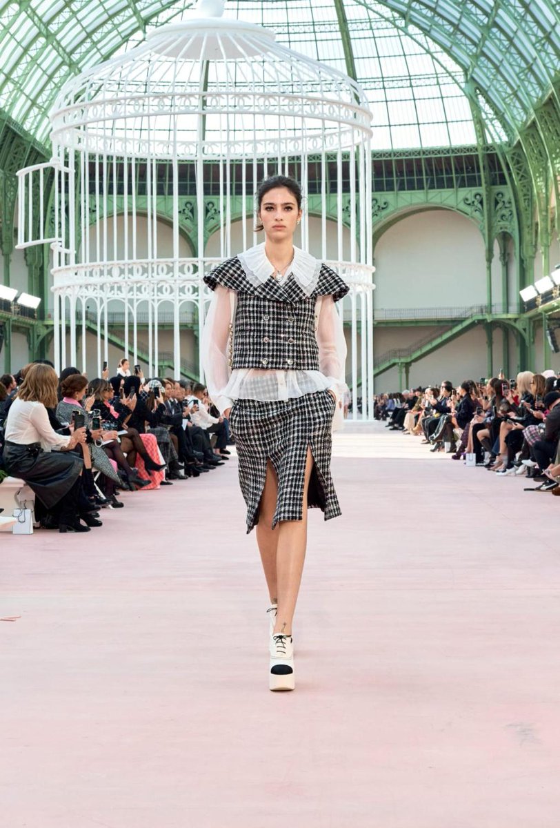 シャネル（CHANEL）」2025年春夏コレクションは、創設者ガブリエル