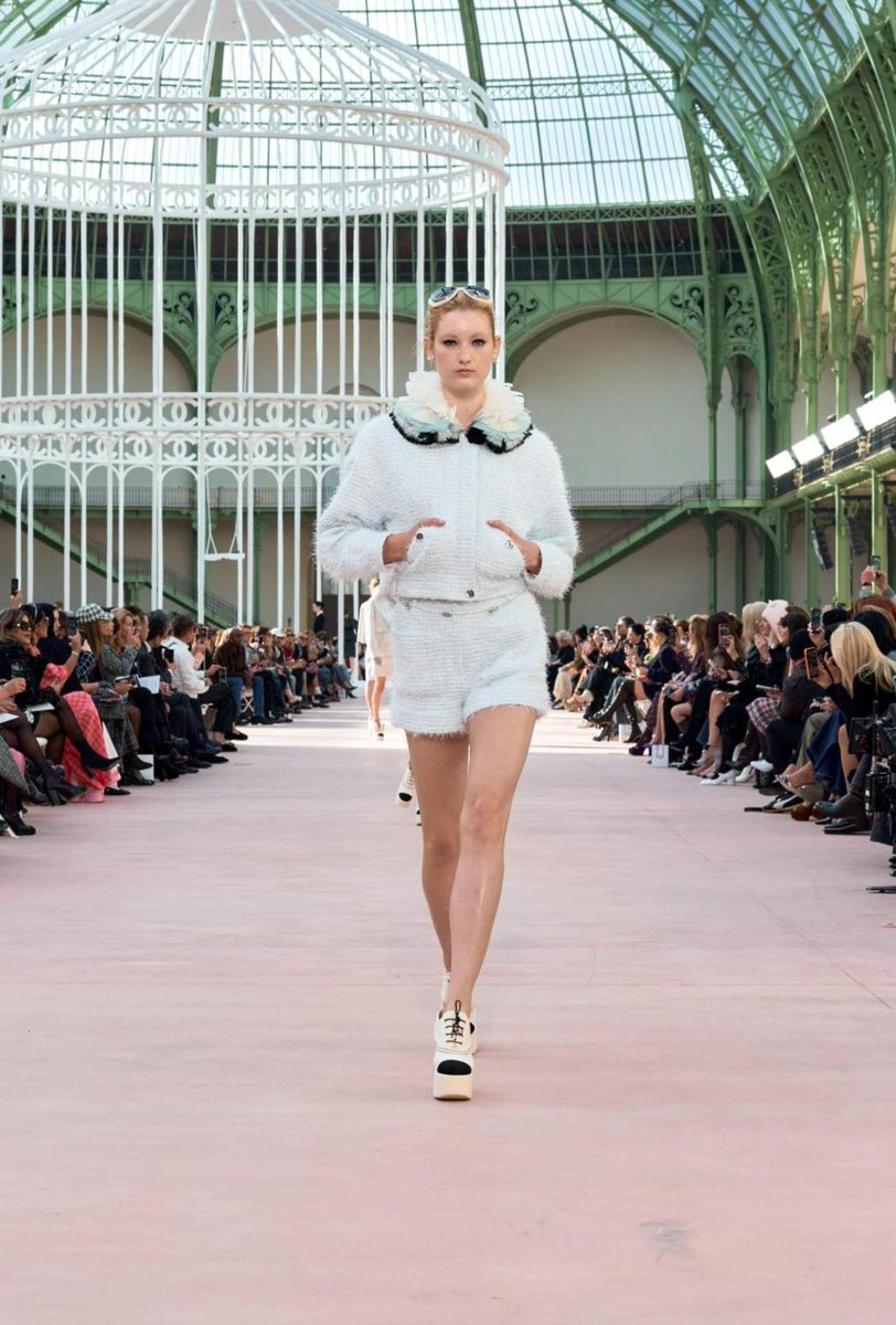 シャネル（CHANEL）」2025年春夏コレクションは、創設者ガブリエル