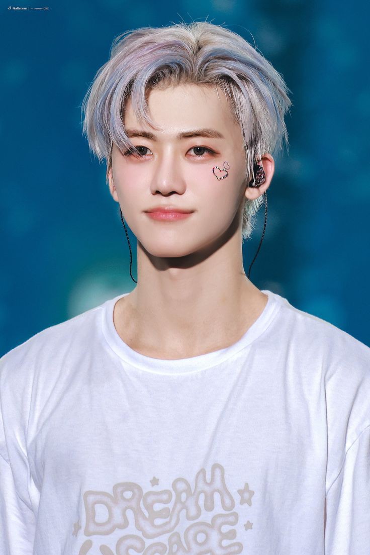 JaeminNCTCol's tweet photo. Nuestros Dreamis están nominados a los MAMA, así que todos los días subiremos un tweet para apoyarlos ❤️‍🩹

VOTE FOR #NCTDREAM FOR MAMA FANS' CHOICE MALE CATEGORY ON #2024MAMAVOTE https://t.co/5xSinwqXxx