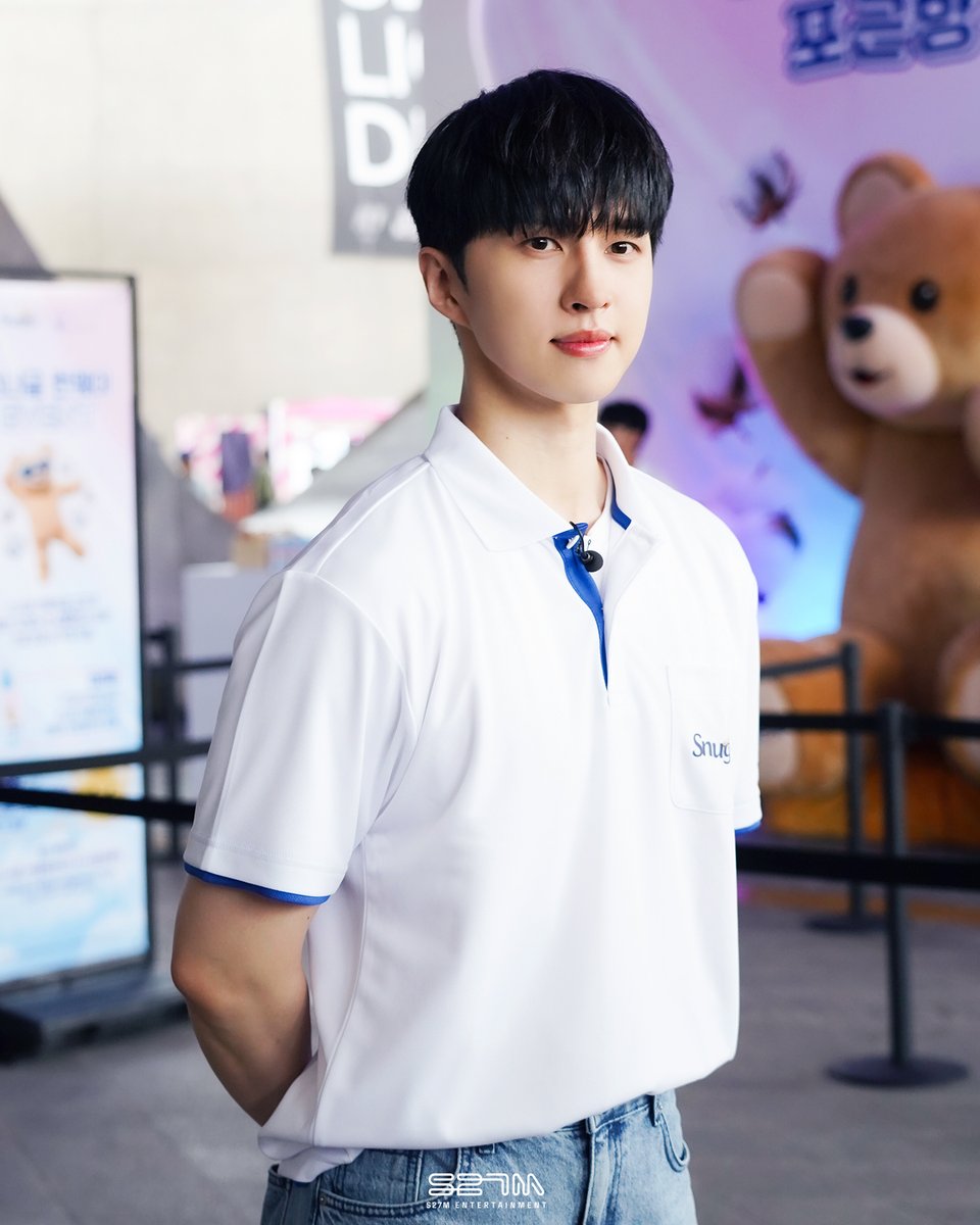 S27M_official's tweet photo. 📸 B:hind Photo｜켄(이재환)
YES I KEN EP1. Snuggle 프로모터 켄

'어머니~ 재환이가 알바를 너~~무 잘해요👏'
오늘 오후 6시, 👊🏻예싸켄 EP2도 많은 기대 해주세요💛

더 많은 사진은 켄(이재환) 오피셜 커뮤니티에서❕
👉 https://t.co/VwSsRkZxUk

@jaehwany0406
#KEN #켄 #이재환 #LeeJaeHwan
#YESIKEN #예싸켄
#S27M #에스이십칠엠