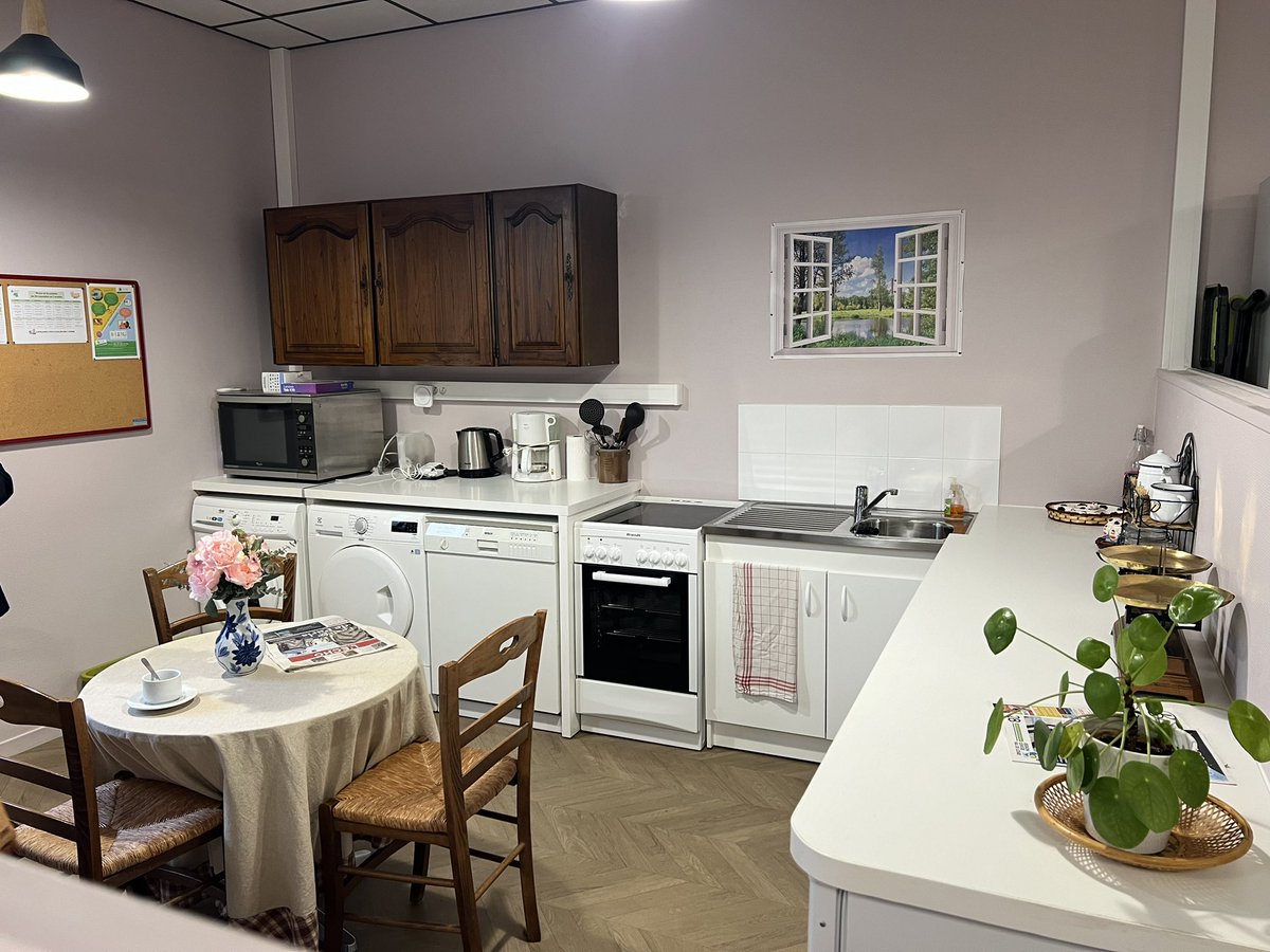 JdbLycee's tweet photo. Après quelques travaux, enfin l’inauguration des salles de notre pôle Service à la personne.
À domicile ou à l’hôpital, les élèves disposent des conditions réelles pour mieux apprendre. Un grand merci aux équipes et partenaires qui ont permis la réalisation de ces rénovations. https://t.co/upOBsvqwJe