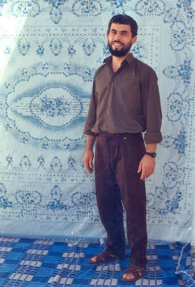 aghil_mansouri's tweet photo. خداحافظ خالق #یوم_الله_۷_اکتبر
#یحیی_السنوار https://t.co/PEgxA1xwhC