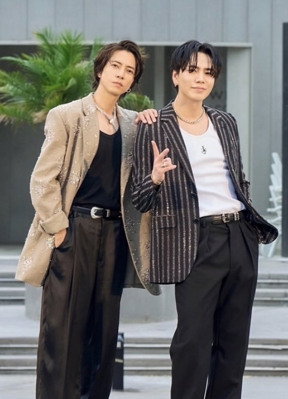 cathy65407689's tweet photo. 前回のコラボの時も思ったんだけど
今回も #ØMI さんとのコラボで
ØMIさんのファンの方が
とっても喜んで歓迎してくださってるのがうれしいし誇らしい💖
ステキなお2人のコラボ👬✨
これからももっともっと盛り上げて
行きたいと思います❣️
たくさん聴きま〜す💕💕

#山下智久
#FeelGold https://t.co/IxQyIoUZgd