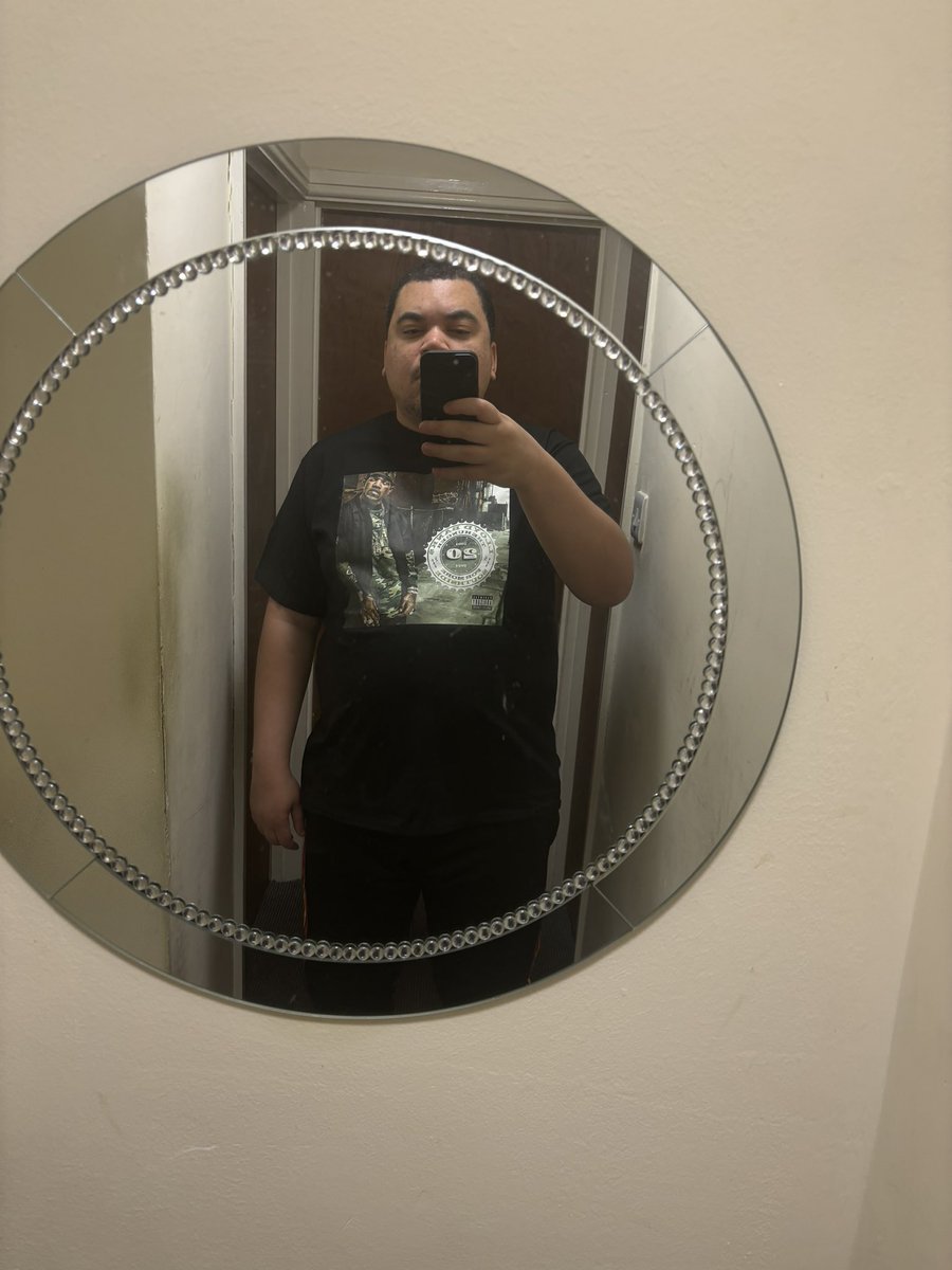 death_bee_'s tweet image. @Lloydbanks Swag just came in 🔥🔥🔥 #hungerformore