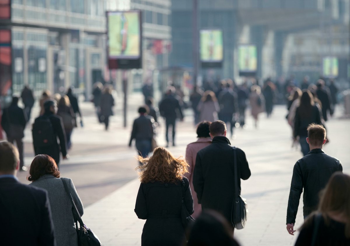 Une étude de l’Insee révèle que les inégalités se sont accentuées depuis 20 ans en France entre les plus riches et les plus modestes

Le revenu du travail détermine moins le niveau de richesse que le patrimoine

Décryptage ➡️ l.leparisien.fr/3Bbn