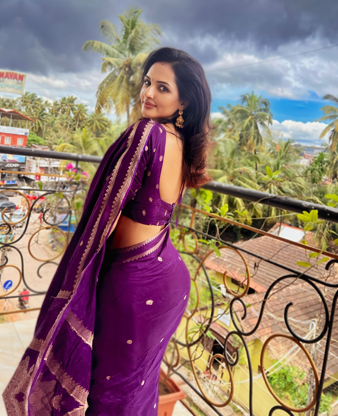 GaJdmFgWYAACBAx?format=jpg&name=large