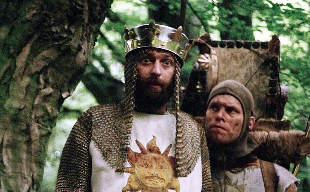 DungeonNoir's tweet photo. What people think D&amp;D is like               What D&amp;D is actually like https://t.co/wYhEwtKIMB