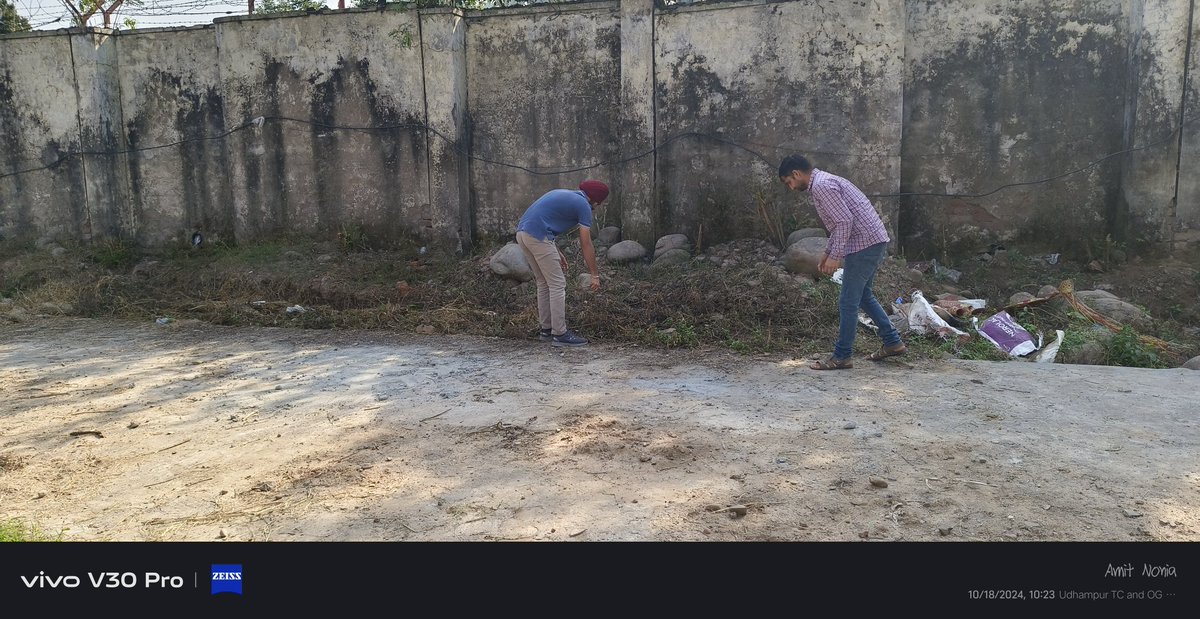 deoudhampur's tweet photo. Cleaning of site during the the special campaign. ... https://t.co/hqWu9Lh2l0
