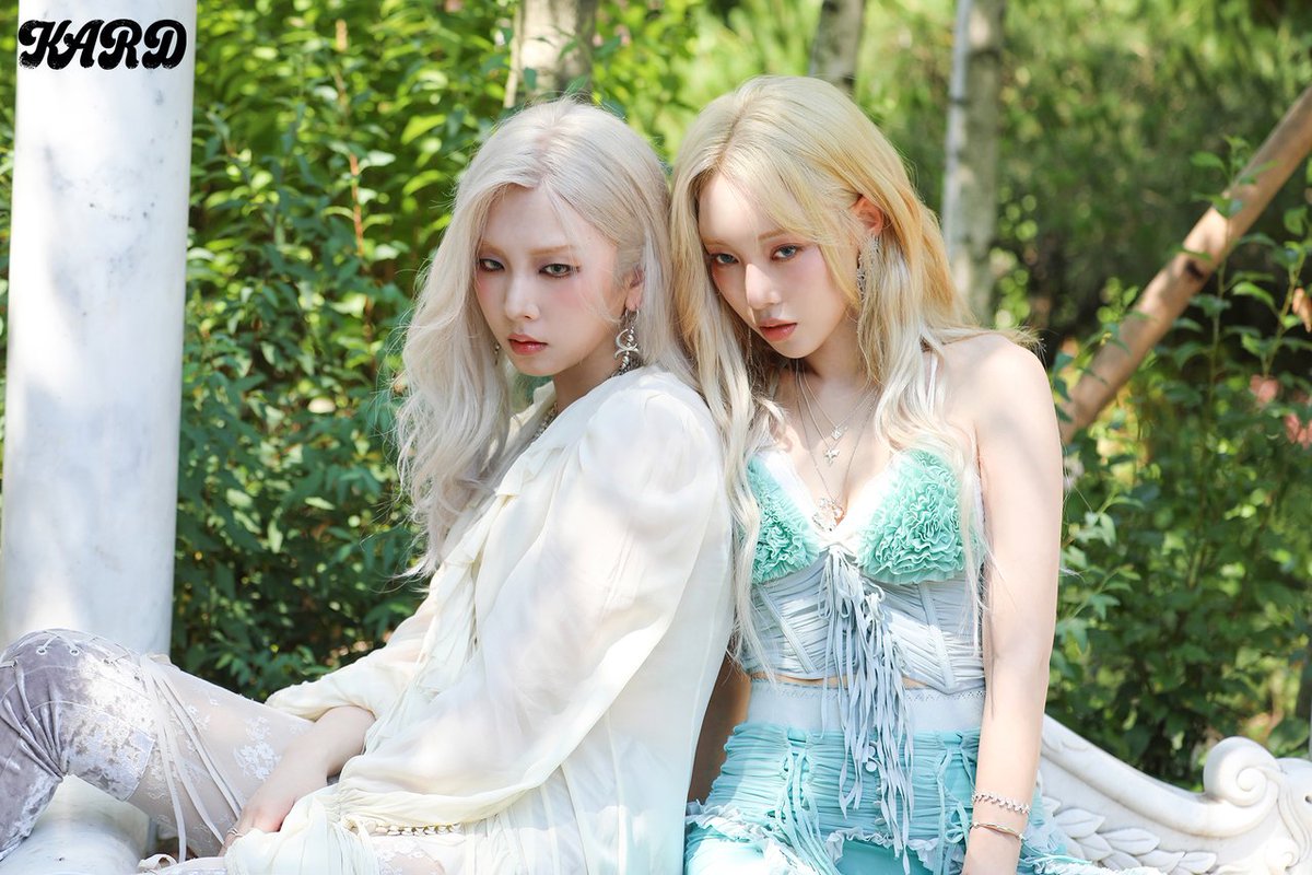 ratedzziwoo's tweet photo. the jeon sisters y'all https://t.co/Fdby6rPP5r