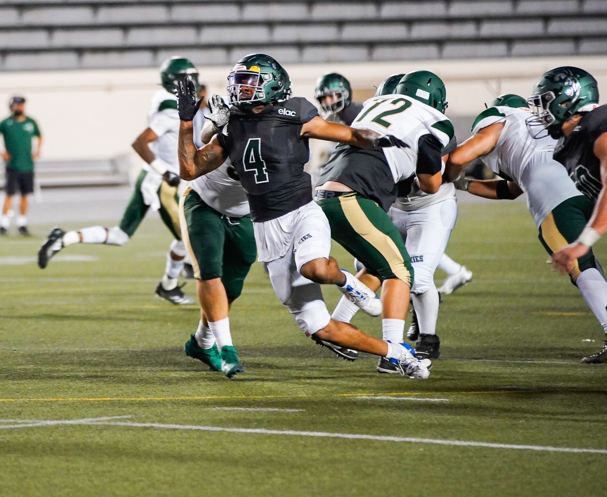 hudl.com/v/2QBKbY

MID SEASON TAPE